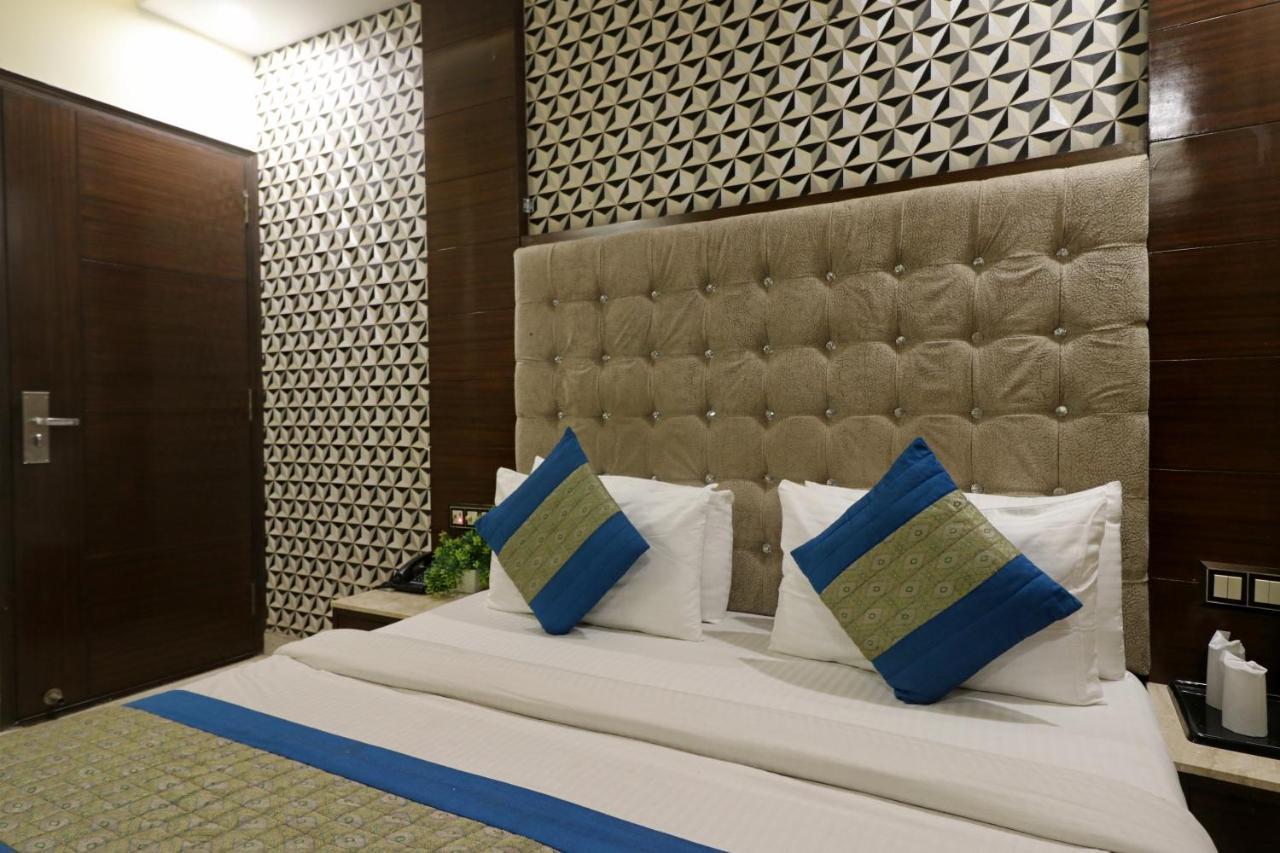 ניו דלהי Hotel Mannat International By Mannat מראה חיצוני תמונה