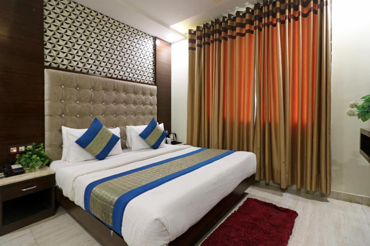 ניו דלהי Hotel Mannat International By Mannat מראה חיצוני תמונה